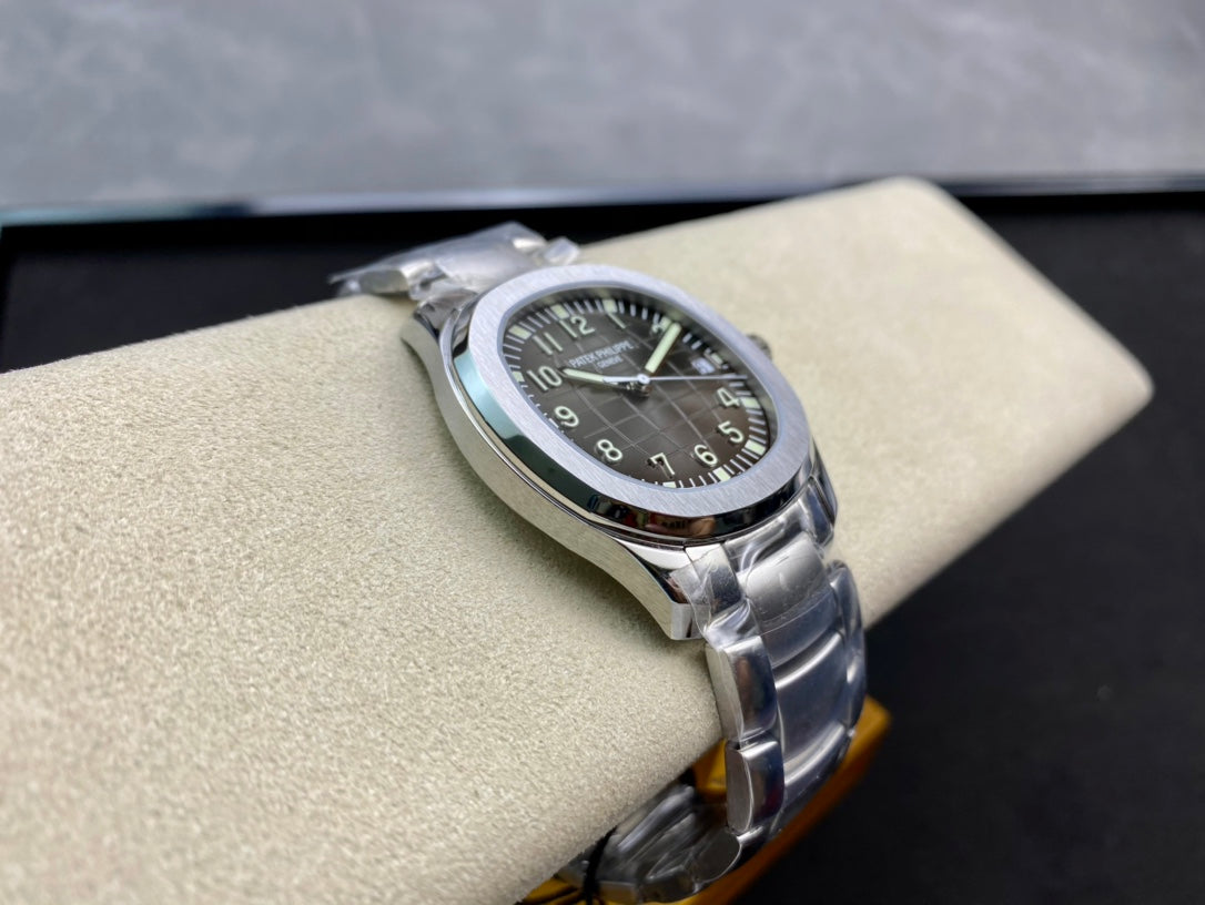 PATEK PHILIPPE AQUANAUT 파텍필립 아쿠아넛 51687/1A-001 블랙 다이얼