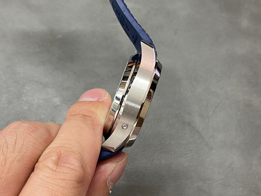 PATEK PHILIPPE AQUANAUT 파텍필립 아쿠아넛 5968A-001 블루 다이얼