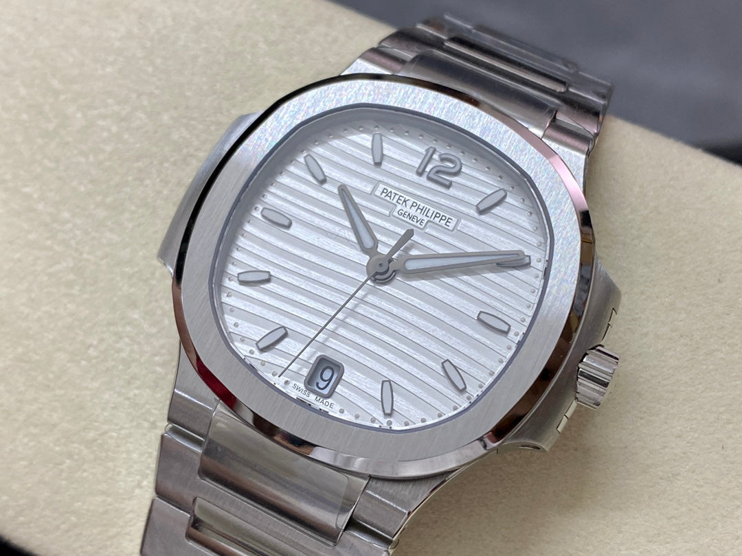 PATEK PHILIPPE NAUTILUS 파텍필립 노틸러스 7118/1A-010 화이트 다이얼