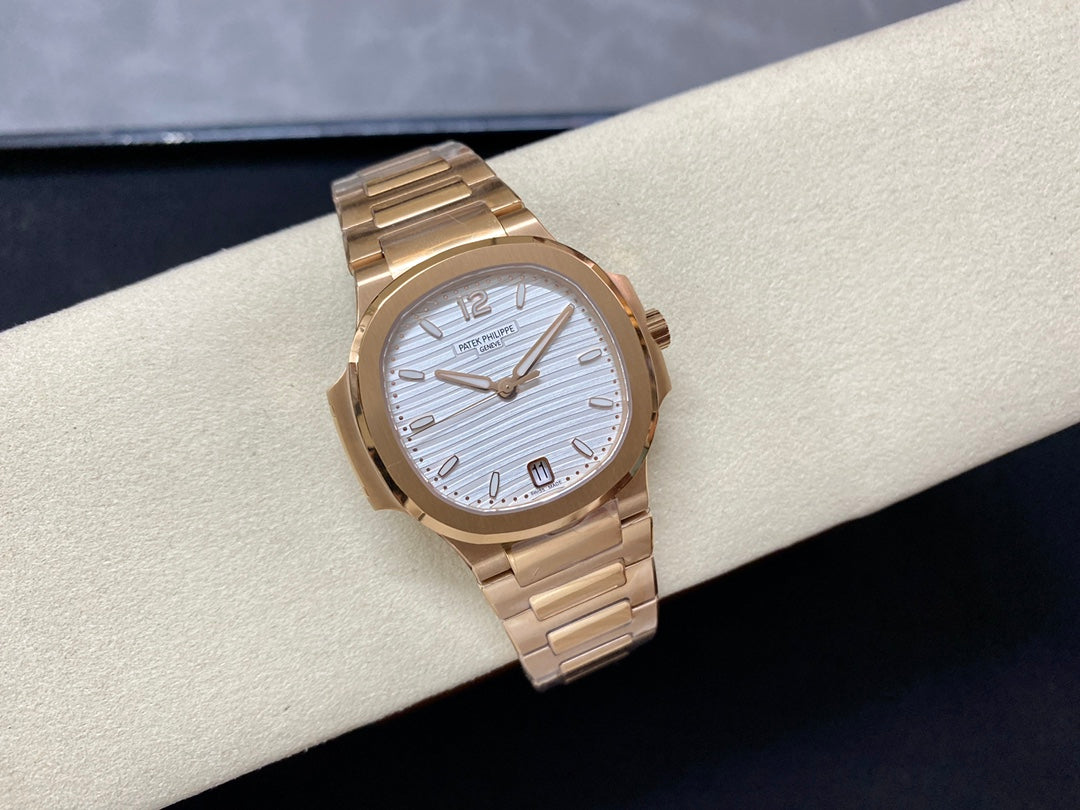 PATEK PHILIPPE NAUTILUS 파텍필립 노틸러스 7118/1R-001 로즈드 화이트 다이얼