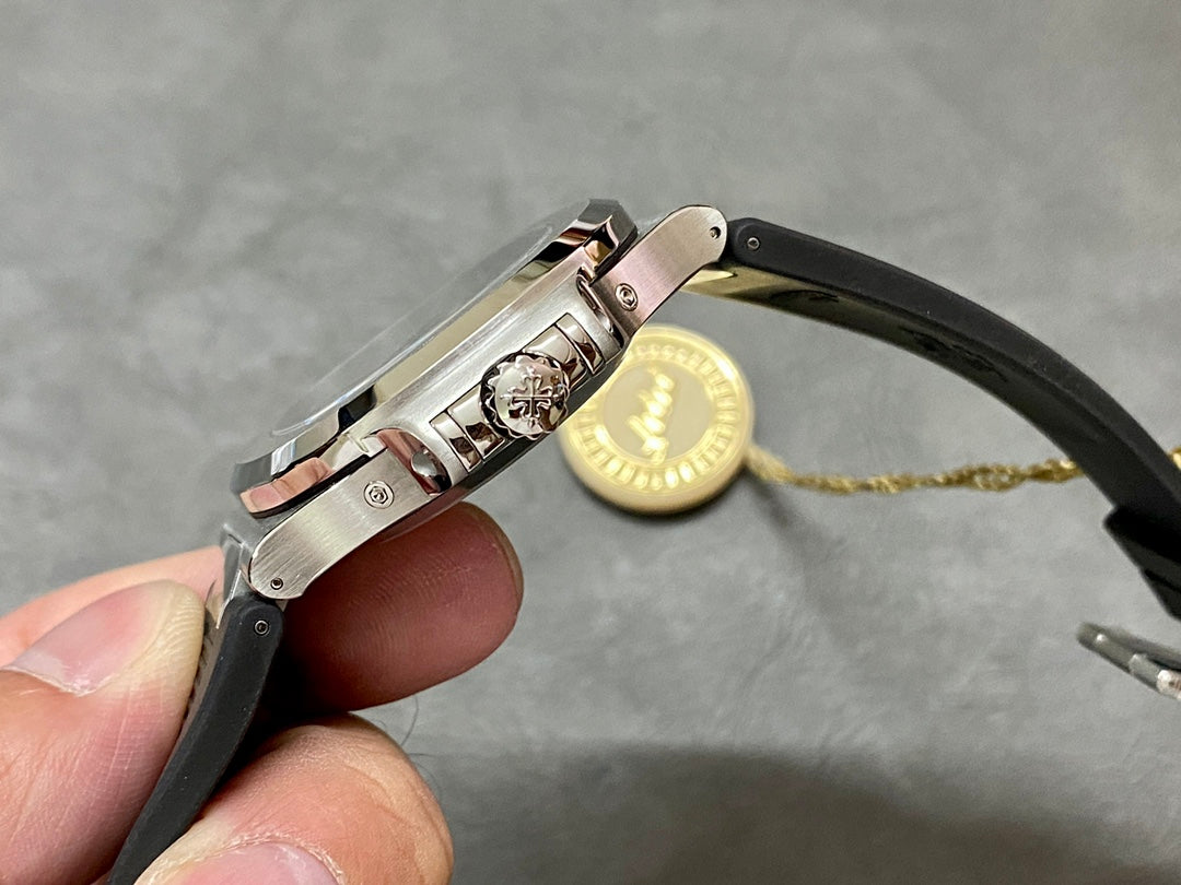 PATEK PHILIPPE NAUTILUS 파텍필립 노틸러스 5726/1A-001 블랙 다이얼