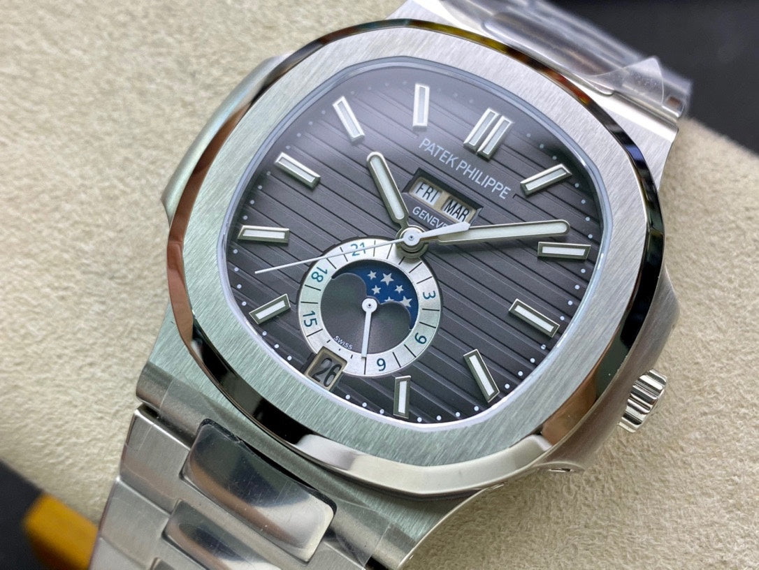 PATEK PHILIPPE NAUTILUS 파텍필립 노틸러스 5726/1A 001 블랙 다이얼