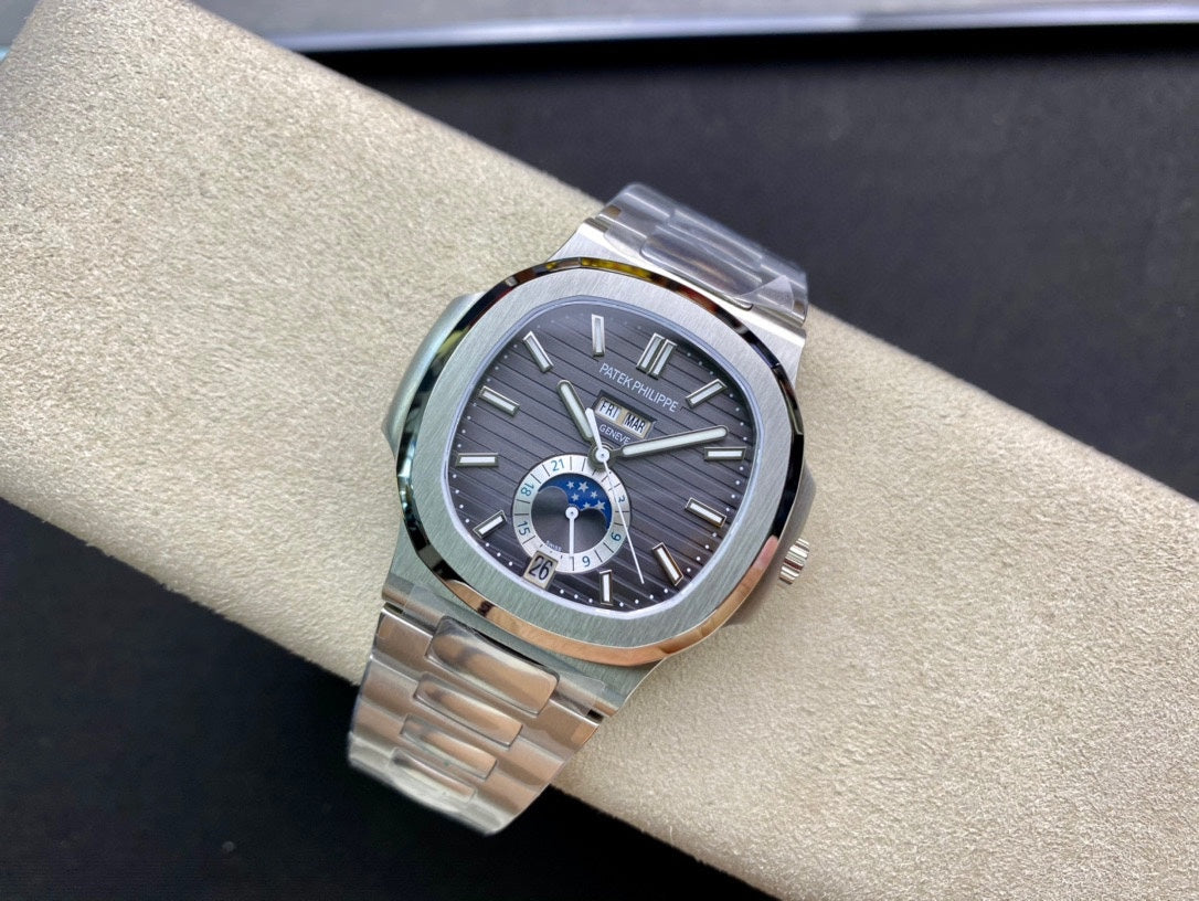 PATEK PHILIPPE NAUTILUS 파텍필립 노틸러스 5726/1A 001 블랙 다이얼