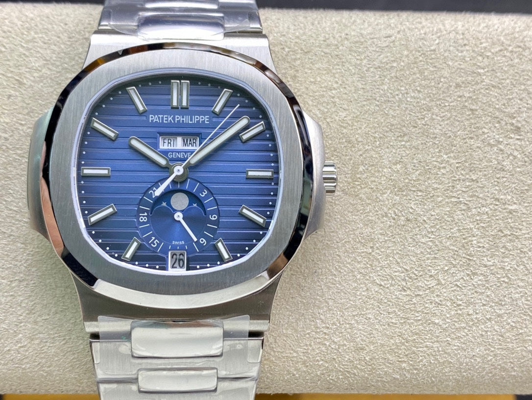 PATEK PHILIPPE NAUTILUS 파텍필립 노틸러스 5726/1A-014 블루 다이얼