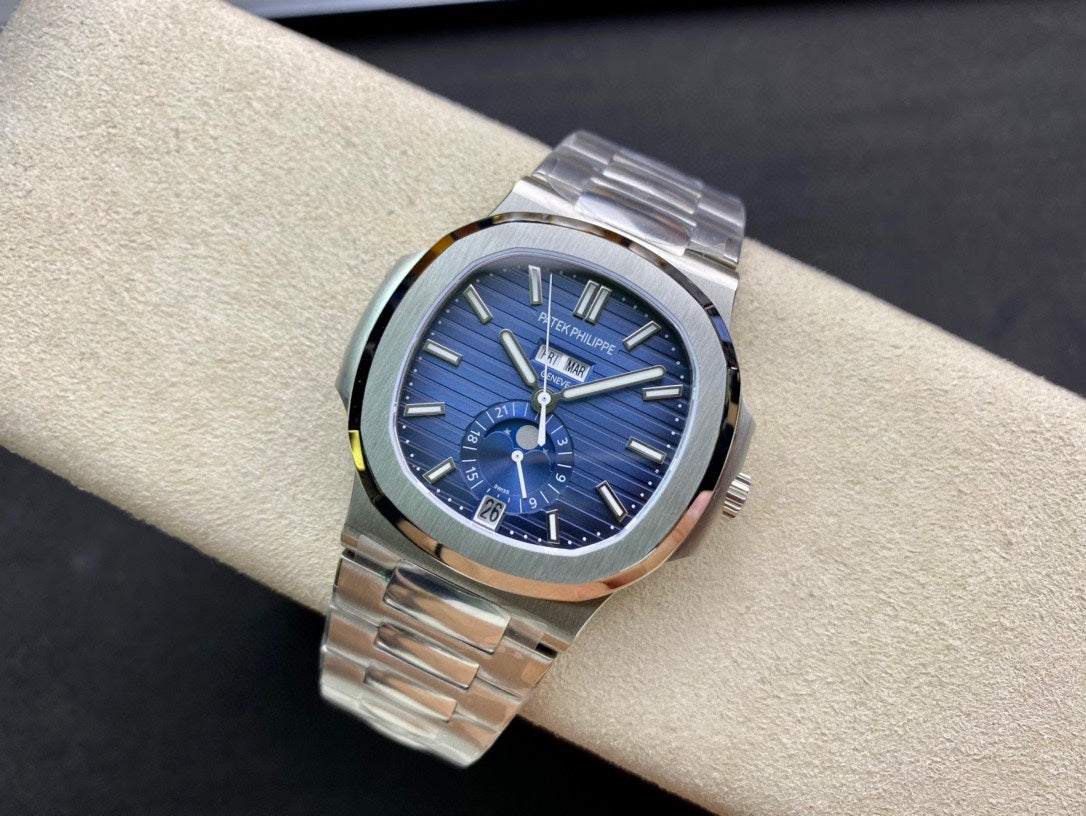 PATEK PHILIPPE NAUTILUS 파텍필립 노틸러스 5726/1A-014 블루 다이얼