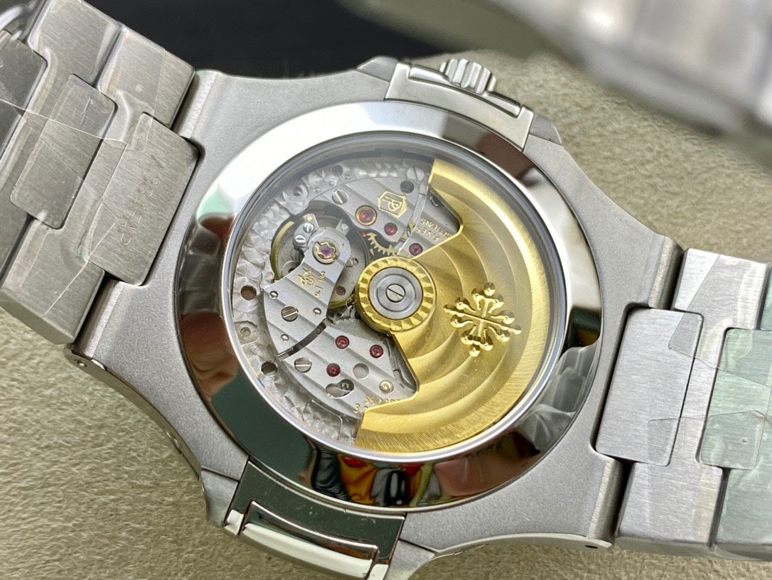 PATEK PHILIPPE NAUTILUS 파텍필립 노틸러스 5726/1A-014 블루 다이얼