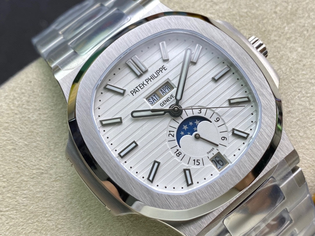 PATEK PHILIPPE NAUTILUS 파텍필립 노틸러스 5726/1A-010 화이트 다이얼
