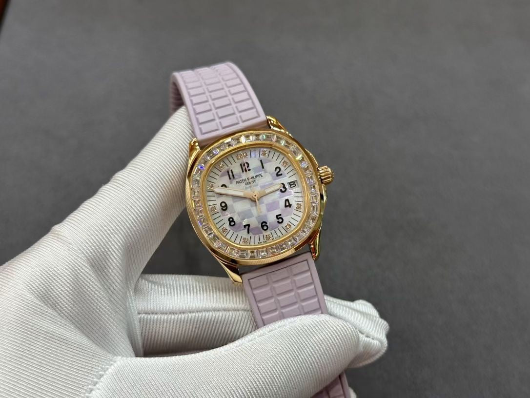 PATEK PHILIPPE AQUANAUT 파텍필립 아쿠아 5072R-001 다이아 핑 다이얼