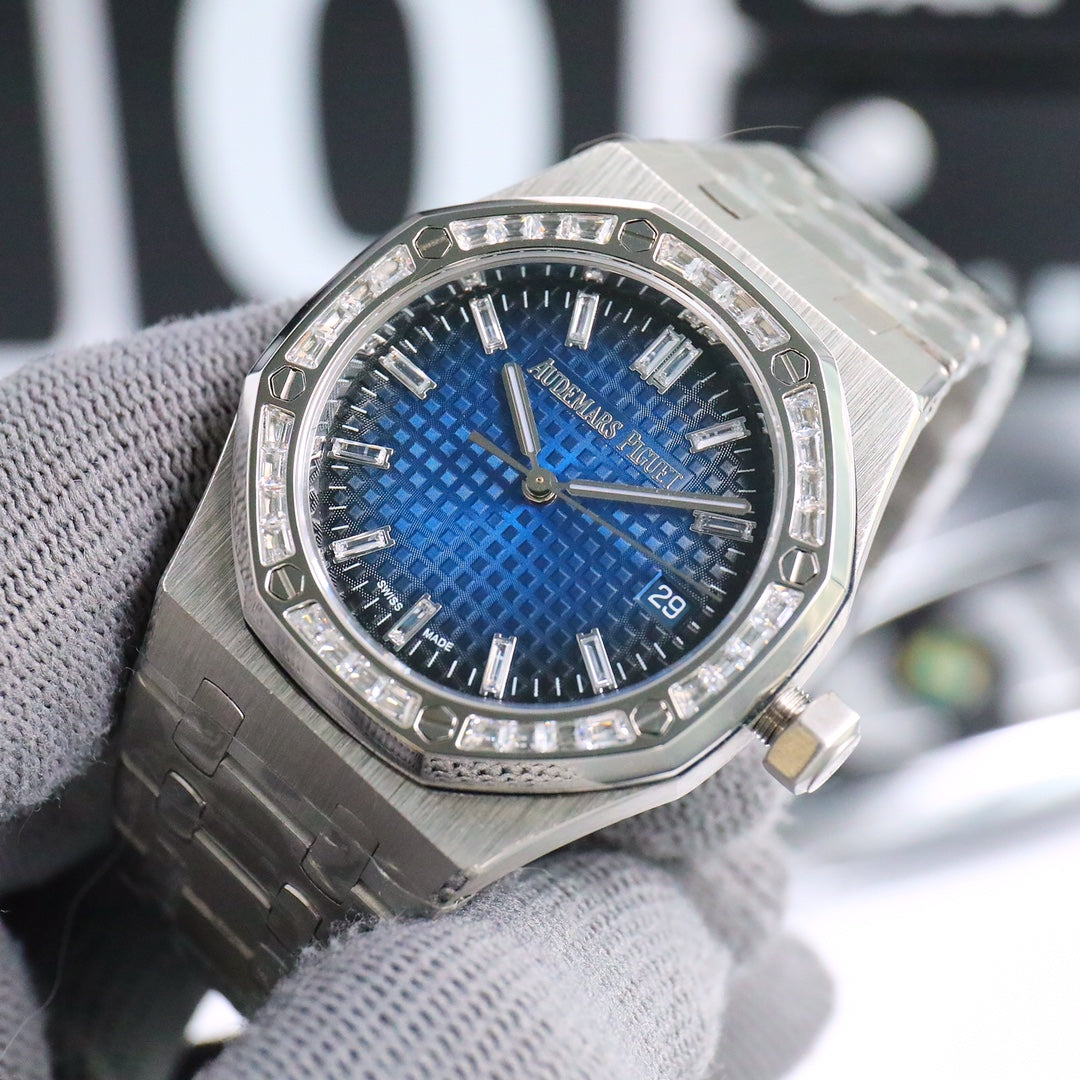 AUDEMARS PIGUET ROYAL OAK 오데마피게 로얄오크 37mm 15550ST 블 다이얼 다이아 베젤