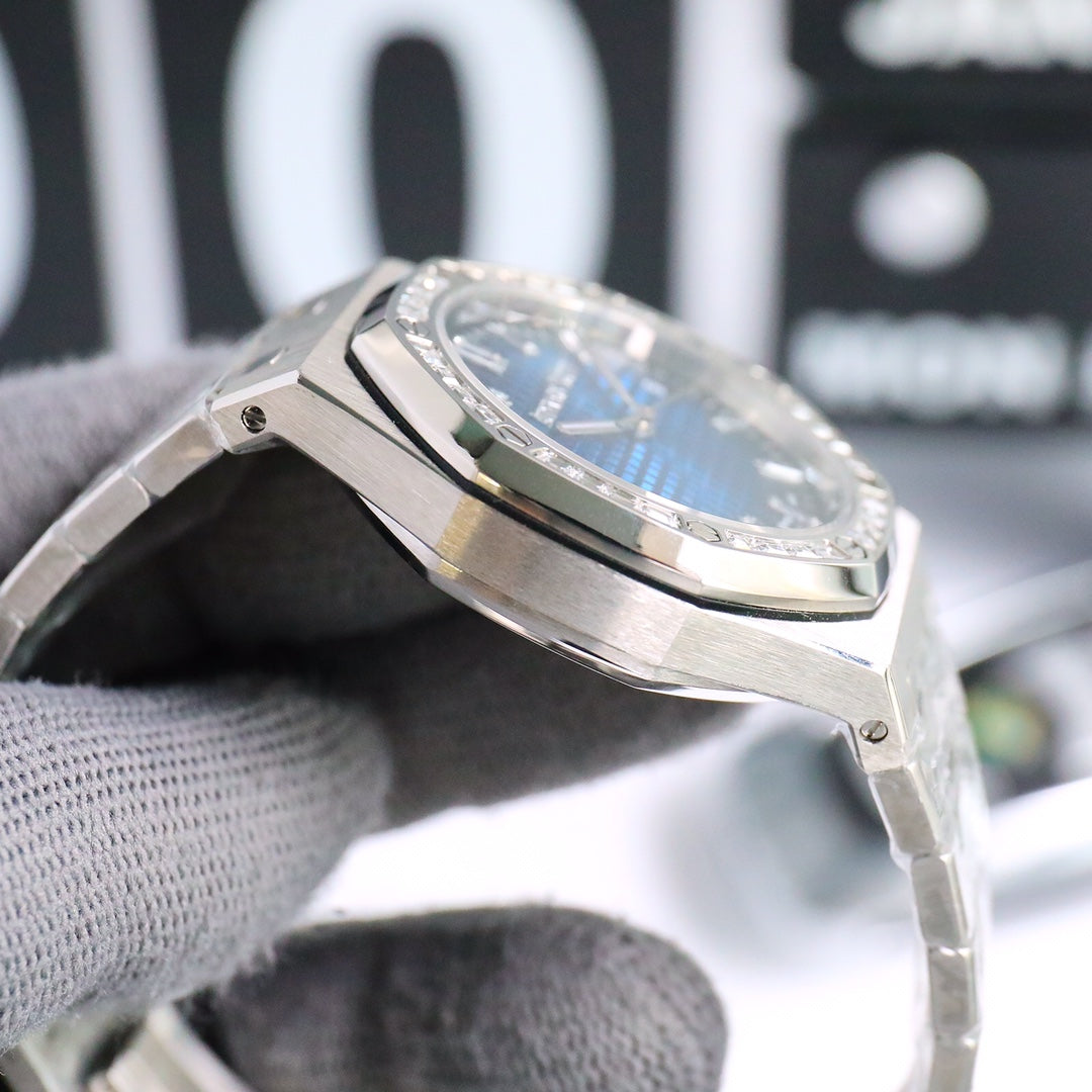 AUDEMARS PIGUET ROYAL OAK 오데마피게 로얄오크 37mm 15550ST 블 다이얼 다이아 베젤