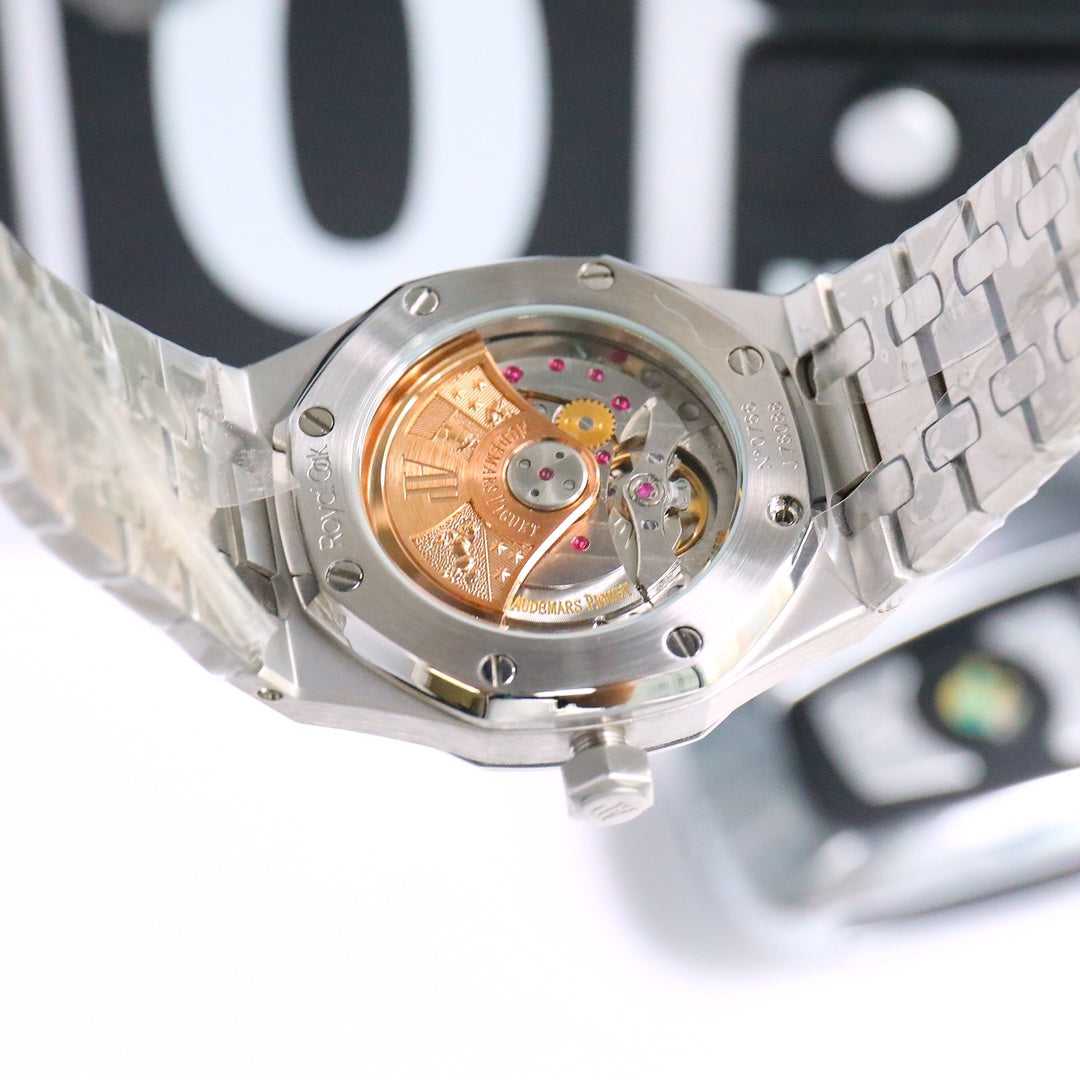 AUDEMARS PIGUET ROYAL OAK 오데마피게 로얄오크 37mm 15550ST 블 다이얼 다이아 베젤