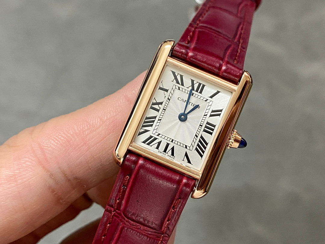 CARTIER TANK MUST DE CARTIER 까르띠에 탱크 머스트 드 까르띠에 27mm 스몰 쿼츠 무브먼츠 화이트 다이얼 블랙 소가죽 스트랩