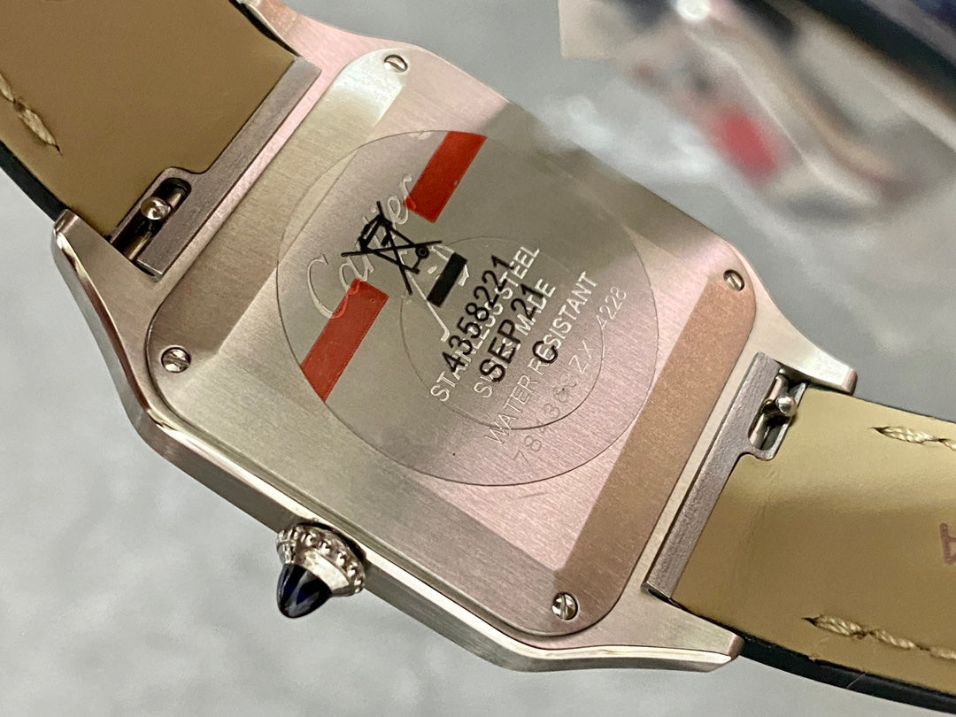 CARTIER SANTOS DE CARTIER 까르띠에 산토스 드 까르띠에 미디움 31.4mm 쿼츠 무브먼츠 화이트 다이얼 소가죽 스트랩