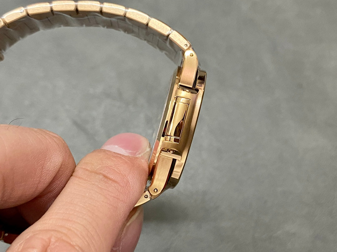 PATEK PHILIPPE NAUTILUS 파텍필립 노틸러스 7118/1300R 로즈 골드 다이얼 큐빅 베젤