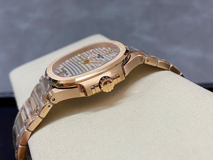 PATEK PHILIPPE NAUTILUS 파텍필립 노틸러스 7118/1R-001 로즈드 화이트 다이얼