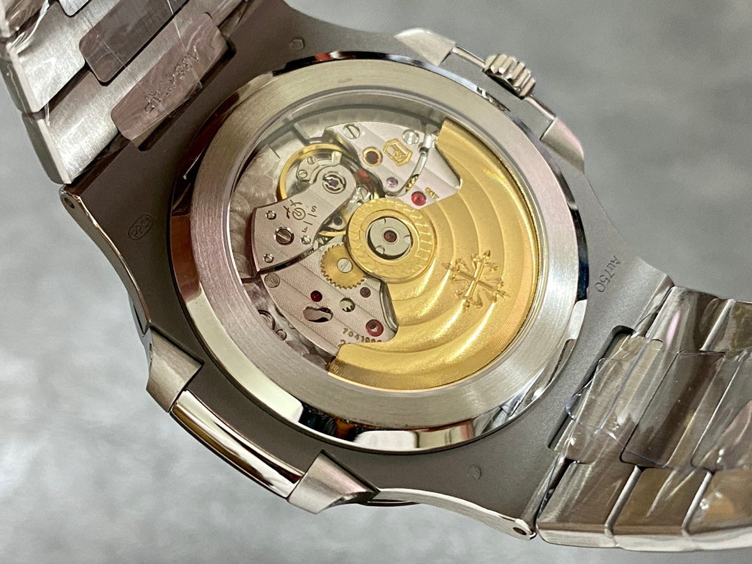 PATEK PHILIPPE NAUTILUS 파텍필립 노틸러스 5811/1G-001 썬 버스트 블루 다이얼