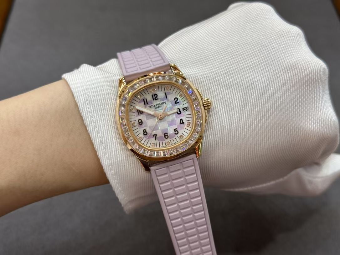 PATEK PHILIPPE AQUANAUT 파텍필립 아쿠아 5072R-001 다이아 핑 다이얼