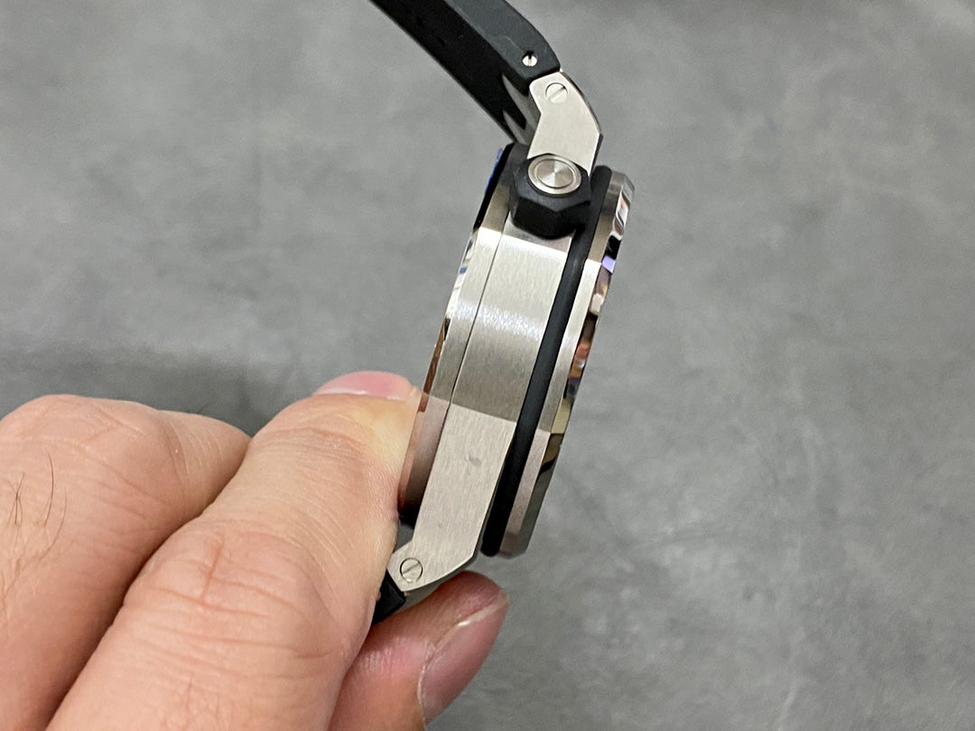 AUDEMARS PIGUET ROYAL OAK OFF SHORE 오데마피게 로얄오크 오프쇼어 42mm 15710 다이버 블랙 다이얼