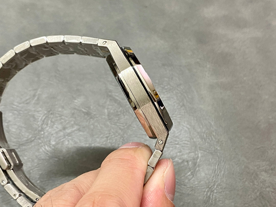 AUDEMARS PIGUET ROYAL OAK 오데마피게 로얄오크 41mm 15550ST 블루 다이얼 다이아 베젤
