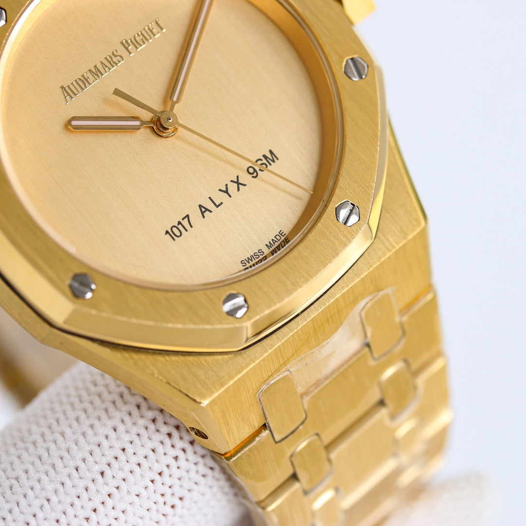 AUDEMARS PIGUET ROYAL OAK 오데마피게 로얄오크 37mm 15550ST 골드 다이얼