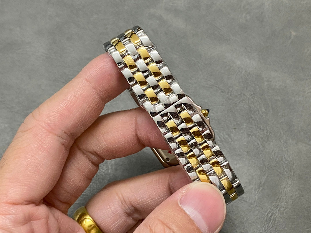CARTIER PANTHERE DE CARTIER 까르띠에 팬더 드 까르띠에 27mm 미디움 쿼츠 무브먼츠 화이트 다이얼