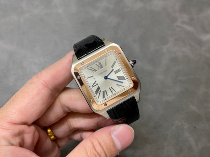 CARTIER SANTOS DE CARTIER 까르띠에 산토스 드 까르띠에 라지 33.9mm 쿼츠 무브먼츠 화이트 다이얼 블랙소가죽 스트랩